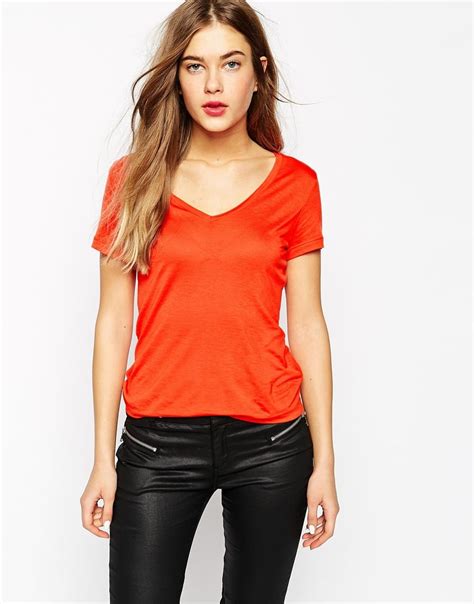 Vero moda V-neck T-shirt in Red | Lyst