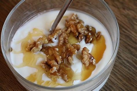 Greek Yogurt with Honey and Walnuts