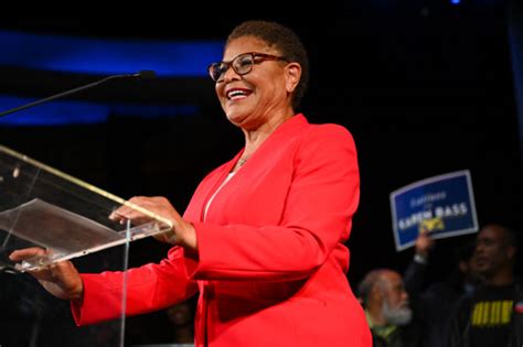 Los Angeles Elects Karen Bass As First Woman Mayor Inquirer News