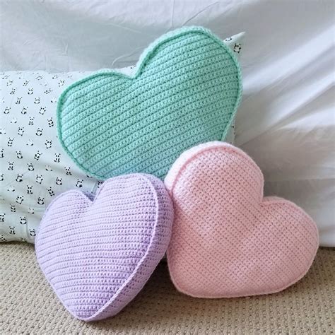 Free Crochet Heart Pillow Pattern