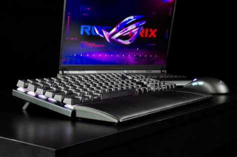 Hands On The Rog Strix Scope Ii Wireless Keyboard Keeps The Numpad