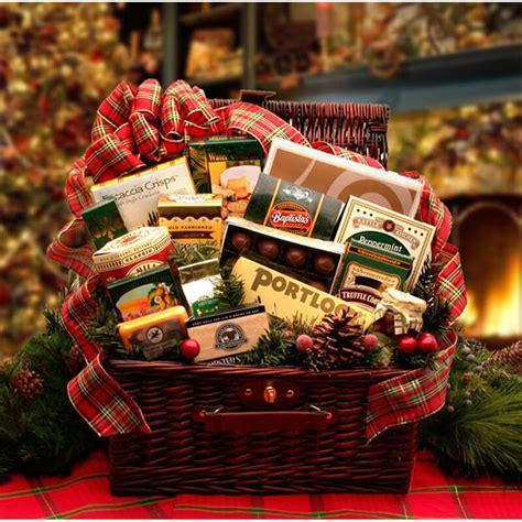 19+ Christmas Gift Baskets | Christmas Holiday Gift Baskets