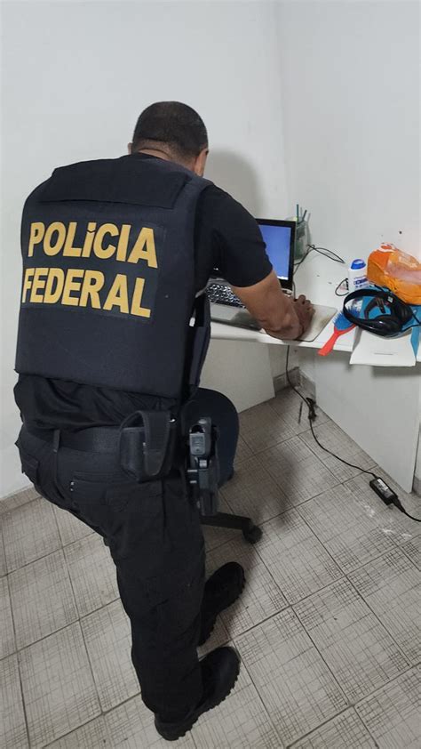 Operação Lesa Pátria Polícia Federal faz buscas contra terroristas no