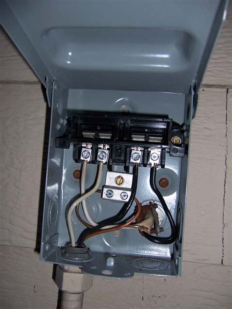 How To Wire An Ac Disconnect Box