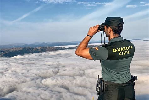 Las Funciones De La Guardia Civil En España