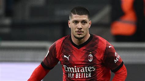 Rinnovo Jovic Il Milan Ha Preso Una Decisione Cosa Filtra Sul Futuro