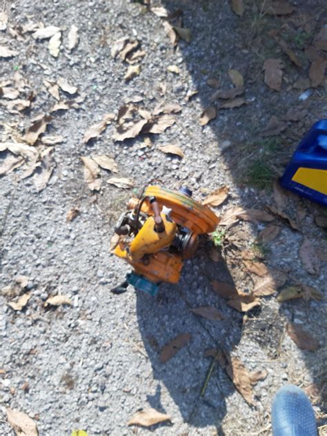 Руска бензинова помпи вода на помпа гр. София Дружба 1 • OLX.bg