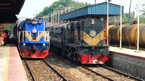 Khulna To Kolkata Popular Train Bandhan Express Arrival Jessore