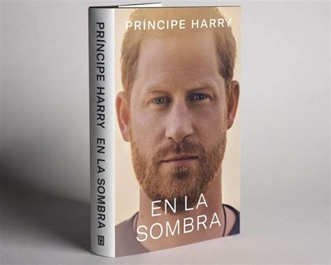 Libro del Príncipe Harry baja precio por la piratería Confidencial