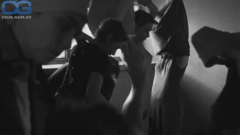 Embeth Davidtz Nude Pictures Photos Playboy Naked Topless Fappening