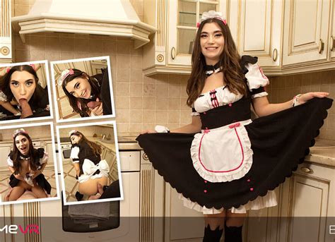 Pov Sex With Elise Moon As A Maid In The Kitchen Suck Me Vr Virtual