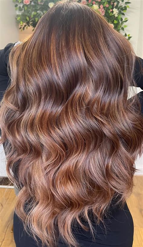 50 Trendy Hair Colour For Every Women Light Chestnut Long Wavy Hair