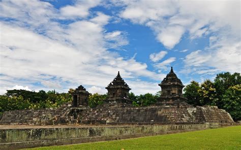 Enjoy Jogjakarta Daftar Candi Candi Di Yogyakarta Situs Indonesia