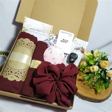 Jual Paket N Hampers Gift Box Hijab Bella Hijab Kado Cewek Kado