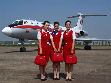 高麗航空 北朝鮮 キャビンアテンダント