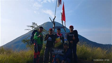 Pendakian Puncak Gunung Bekel Via Jolotundo Jalur Lama Yang Terjal