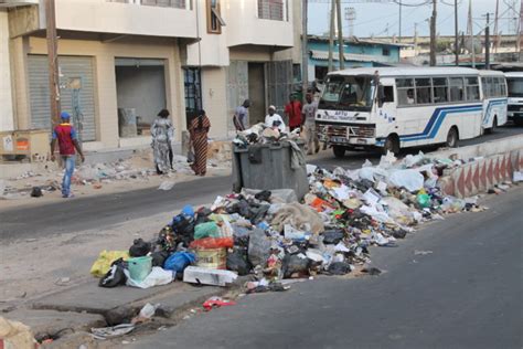 Les Ordures à Dakar Africa Green Magazine