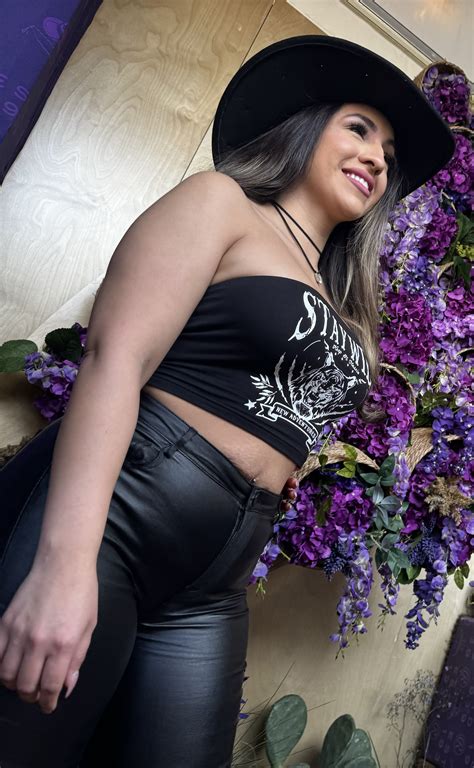 Sexy Latina Cowgirl With DSL Lips And Big Ass In Leather Jeans Tight Jeans Forum