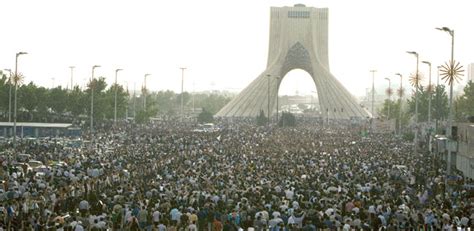 Tehrans Historic Azadi Tower A Victim Of Neglect Gulf Times