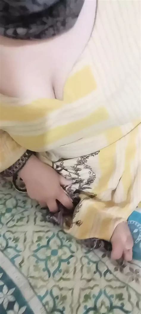 Randi Wajeeha Showing Playing Her Big Boobs Asian Porn Feat Wajeeha Gul XHamster