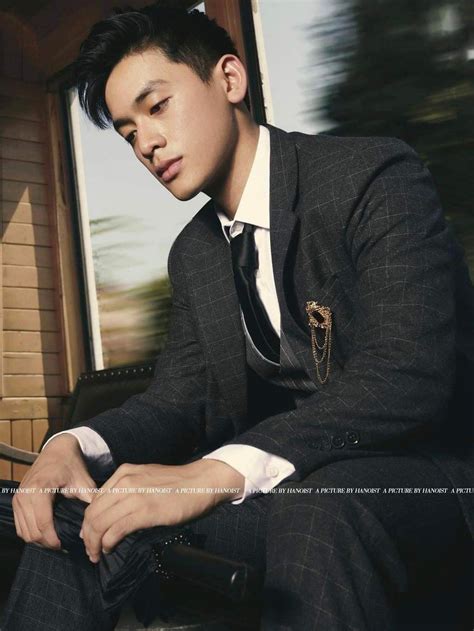 Á vương Ngoại thương Ngoại hình chuẩn hot boy thành tích học tập đáng nể Báo Dân trí