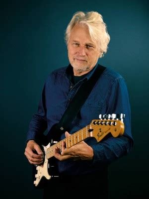 دیوید نافلر (David Knopfler) | دنیای موسیقی