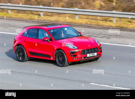 Porsche Macan Gts S A Hi Res Stock Photography And Images Alamy