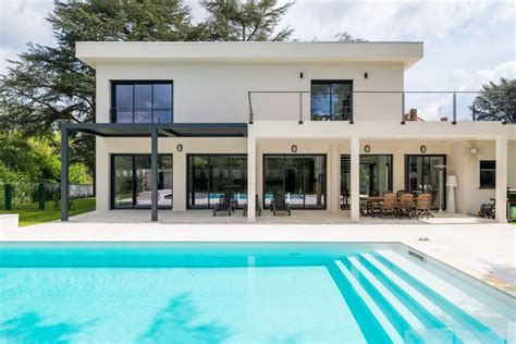 Visite Priv E Une Maison St Phanoise M Le Classique Et Contemporain