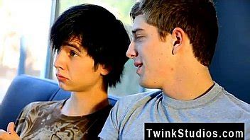 Emo Gay Movie Sale Levon And Aidan Enjoy Observing Gay Porn Movies To XNXX