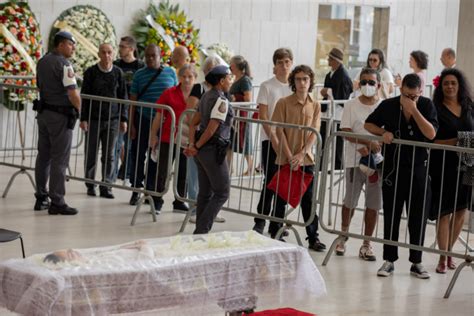 Aberto ao público velório de Gal Costa acontece nesta sexta feira em