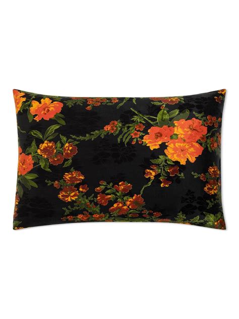 Olivia Pillowcase – sustainable washable vegan silk – niLuu