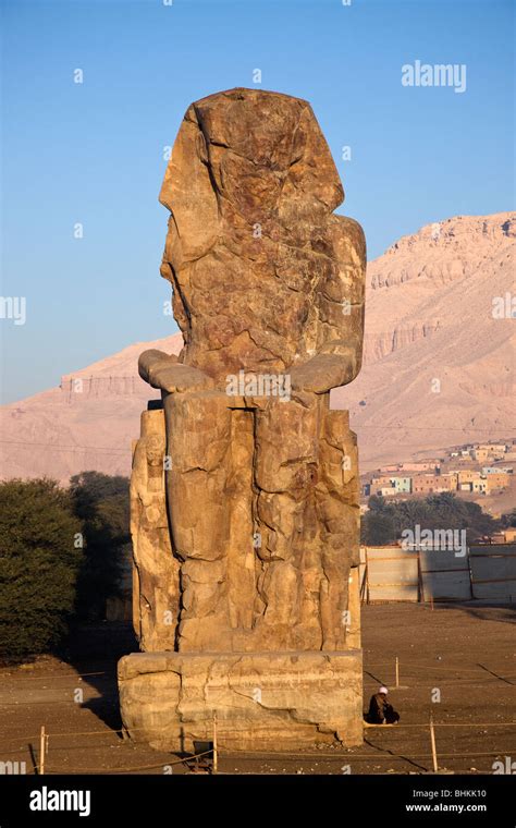 The West Colossus Of Memnon Statue Of Amenhotep Iii Stock Photo Alamy