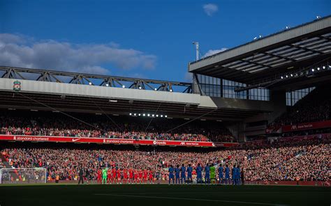 Liverpool v Manchester City: Pre-Match Warmup