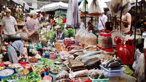 Walk Around Cambodian Market Food In Phnom Penh Plenty Of Fresh Food