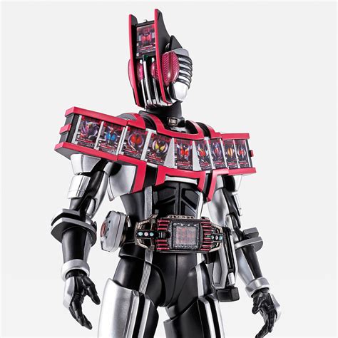 S H Figuarts Shinkocchou Seihou Masked Rider Decade Complete Form