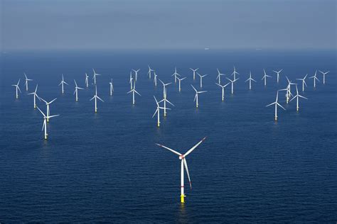 The World S Largest Offshore Wind Farm Is Now Operational Padeye