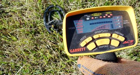 Garrett Ace 250 Metal Detector Review – Metal Detector List