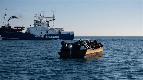 Mindestens 33 Tote bei Bootsunglück mit Migranten