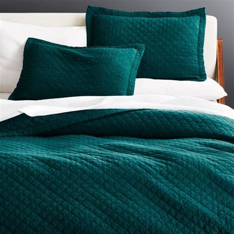 Modern Quilts & Quilt Bedspreads | CB2 | Luxury bedding, Modern bed ...