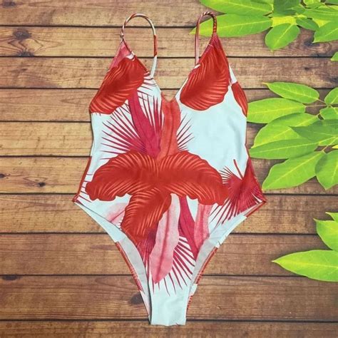 Pandj 2017 Sexy One Piece Swimsuit Women Swimwear Red Leaf Print Hollow Out Bathing Suit Bandage