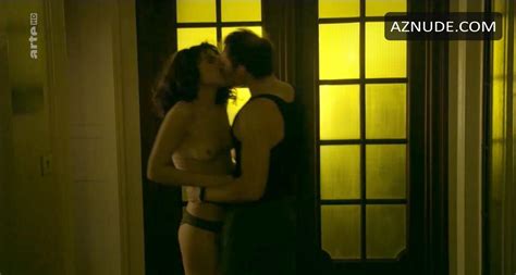 Brune Renault Nude Aznude