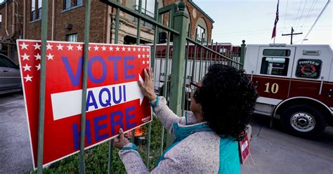 Los Latinos Representan La Mitad De Los Nuevos Votantes Elegibles