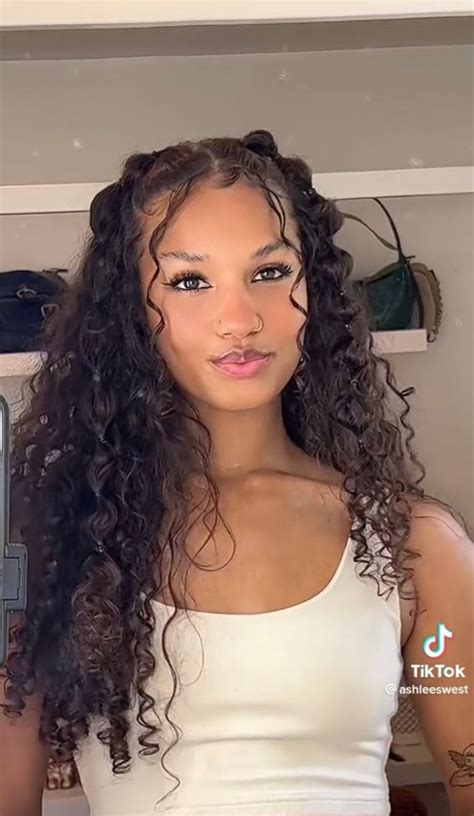 Pin By On Hair Style Inspo Curly Hair Styles Easy Curly Hair