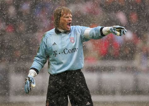 Top 10 Greatest Goalkeepers Of All Time RANKED