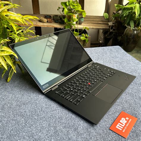 Lenovo Thinkpad X1 Yoga Gen 3 Touchscreen 360 Laptop Cũ Laptop Xách Tay