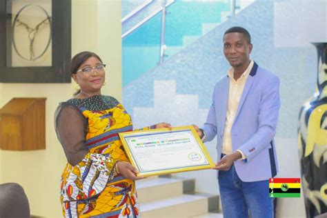 Patricia Nseya remporte le Prix africain pour l unité et l émergence de