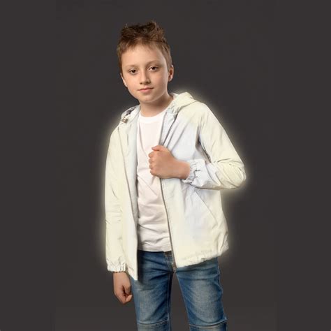 Детская светоотражающая куртка из рефлективной ткани с капюшом