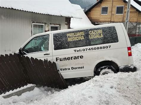 Foto Ma In De Pompe Funebre Accident N Curba Mor Ii De La Prisaca Dornei