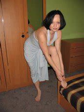 Good Looking Babe Maya Showing Her Tits And Pussy While Posing Photos