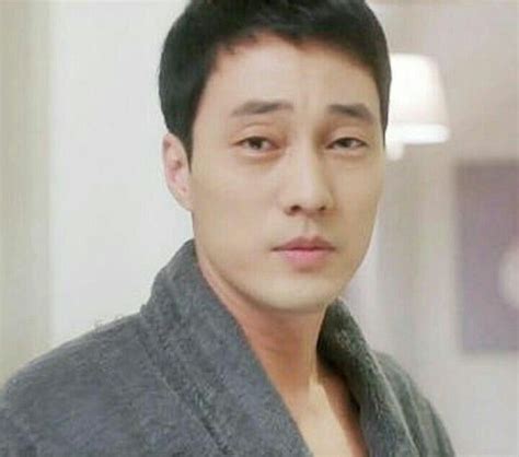 Pin By On Un Ahjussi Oppa Per La Vita So Ji Sub Oh My Venus